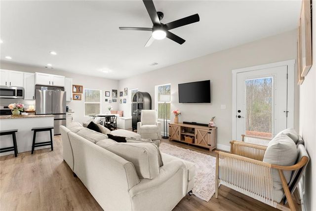 188 Fairview Meadows Drive, Demorest, GA 30535