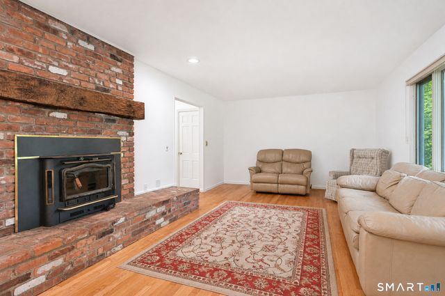 13 Jewel Lane, New Fairfield, CT 06812