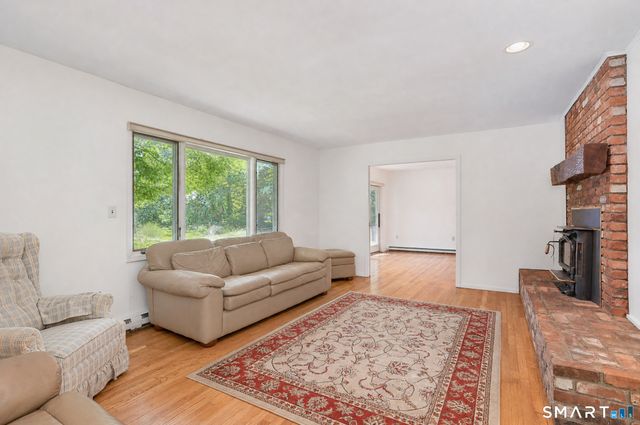 13 Jewel Lane, New Fairfield, CT 06812