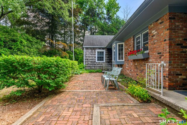 13 Jewel Lane, New Fairfield, CT 06812