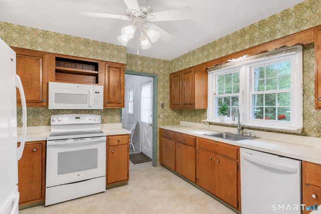 13 Jewel Lane, New Fairfield, CT 06812