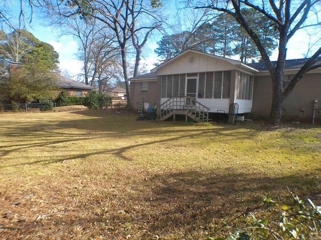 2606 Lynwood Drive, Arkadelphia, AR 71923