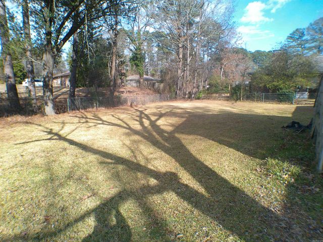 2606 Lynwood Drive, Arkadelphia, AR 71923