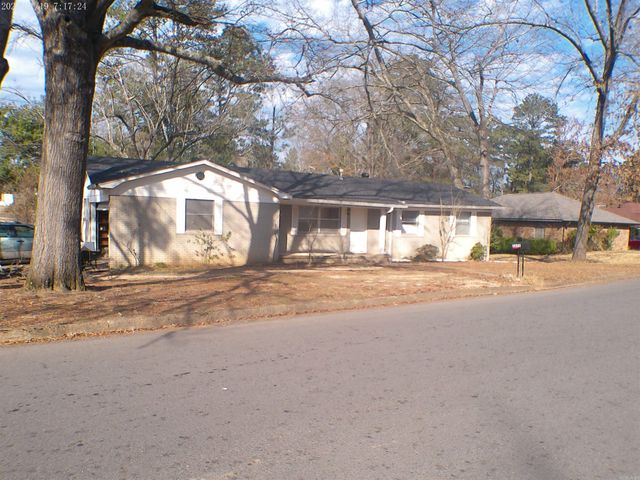 2606 Lynwood Drive, Arkadelphia, AR 71923