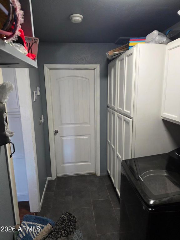Image 10 of property listing at 1443 E Pepper Pl Place, Mesa, AZ 85203