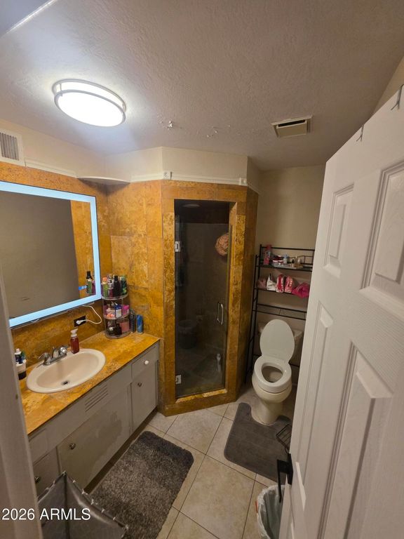 Image 15 of property listing at 1443 E Pepper Pl Place, Mesa, AZ 85203