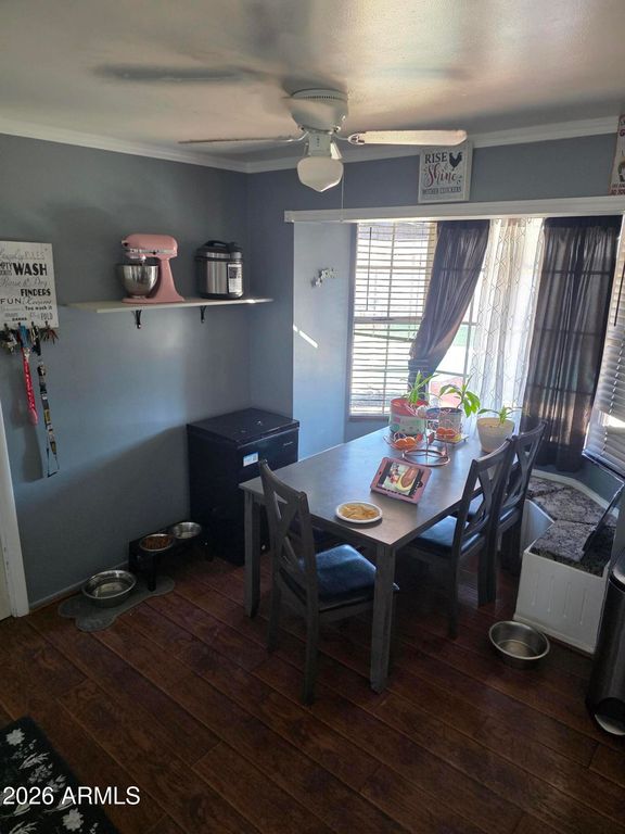 Image 8 of property listing at 1443 E Pepper Pl Place, Mesa, AZ 85203