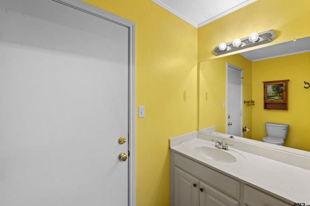 605 County road 2310, Mineola, TX 75773
