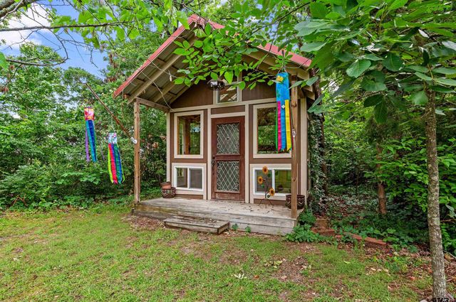 605 County road 2310, Mineola, TX 75773