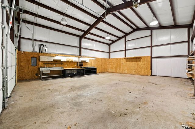 605 County road 2310, Mineola, TX 75773