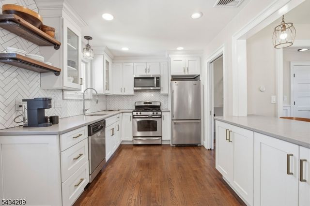 4 Rutgers Rd, Cranford Twp., NJ 07016