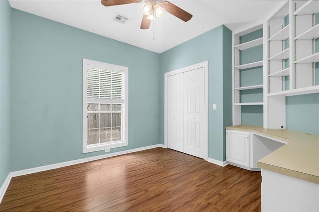 2713 Henderson Bayou Place, Lake Charles, LA 70605