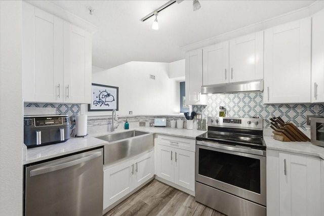 501 KNIGHTS RUN AVENUE 1320, Tampa, FL 33602