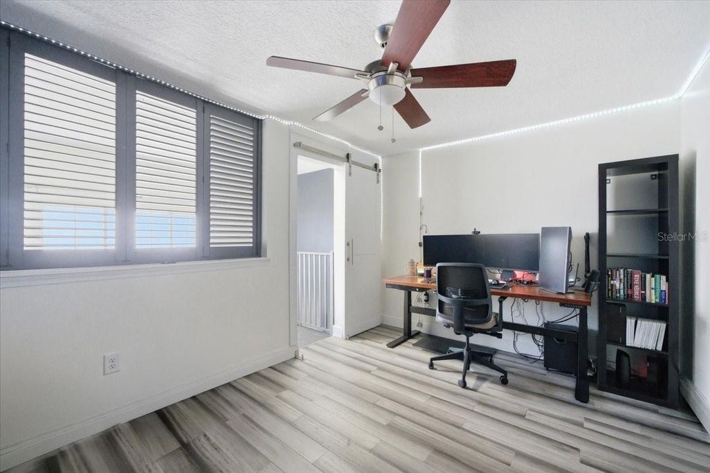 Image 31 of property listing at 501 KNIGHTS RUN AVENUE 1320, Tampa, FL 33602