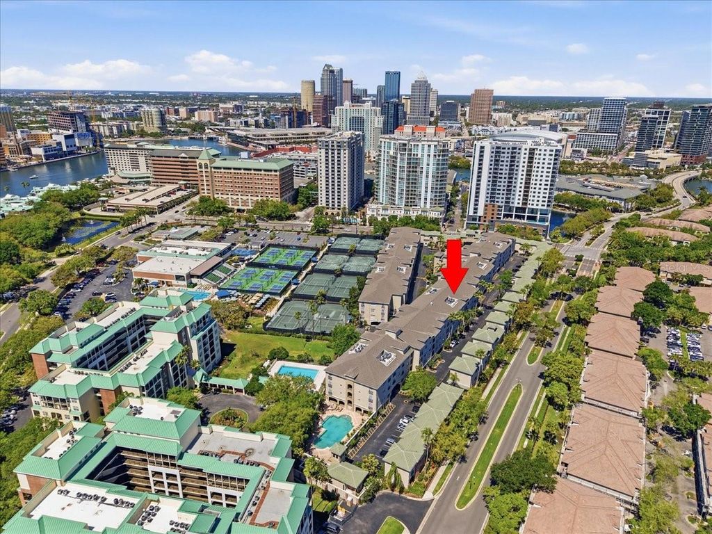 Image 51 of property listing at 501 KNIGHTS RUN AVENUE 1320, Tampa, FL 33602