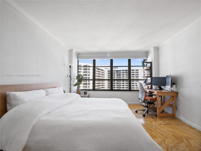 600 Three Islands Blvd 1814, Hallandale Beach, FL 33009