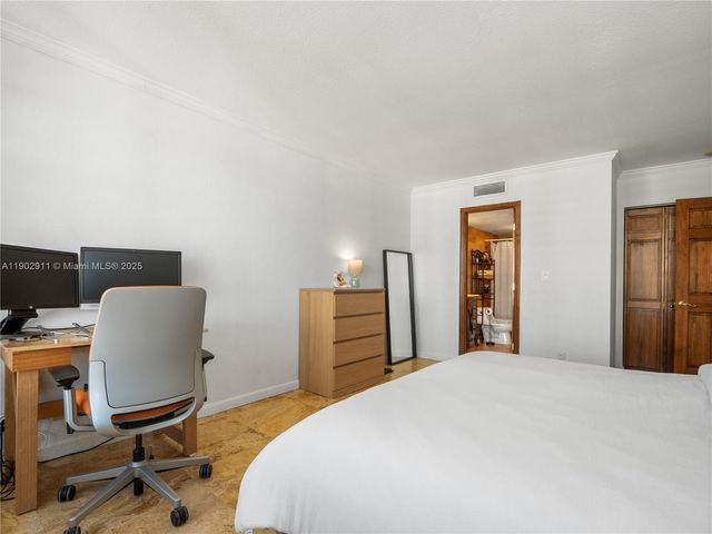 600 Three Islands Blvd 1814, Hallandale Beach, FL 33009