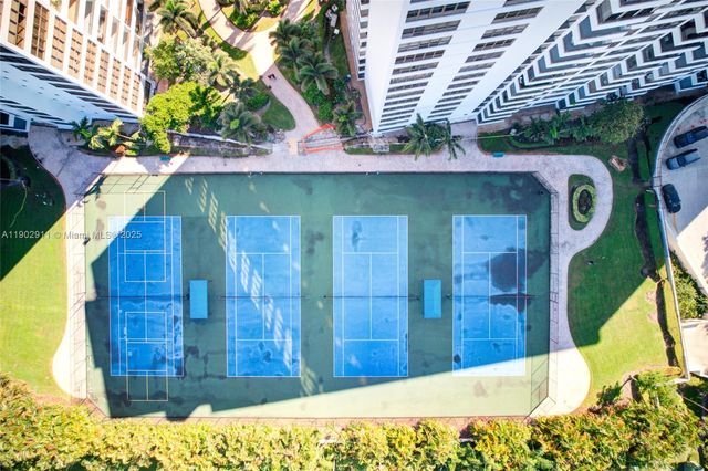 600 Three Islands Blvd 1814, Hallandale Beach, FL 33009