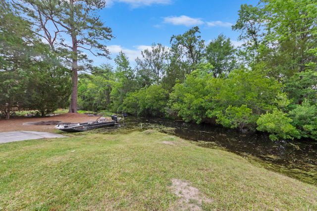 589 Backfield Road, Walterboro, SC 29488