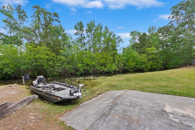 589 Backfield Road, Walterboro, SC 29488