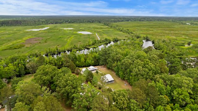 589 Backfield Road, Walterboro, SC 29488