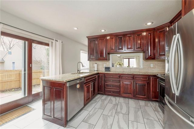 10890 Bradshaw Street, Overland Park, KS 66210