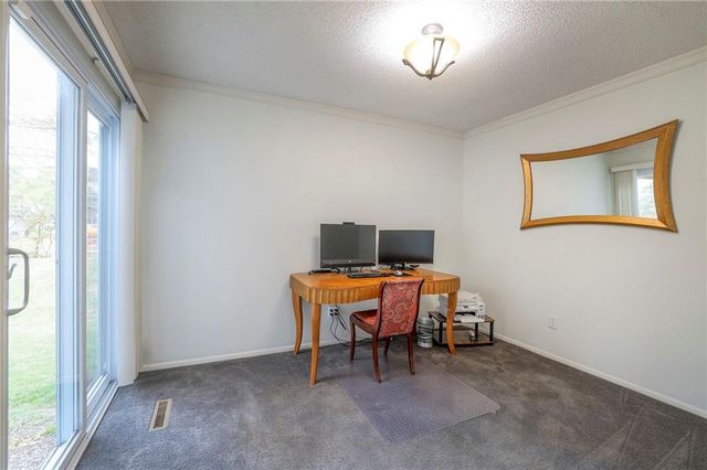 10890 Bradshaw Street, Overland Park, KS 66210