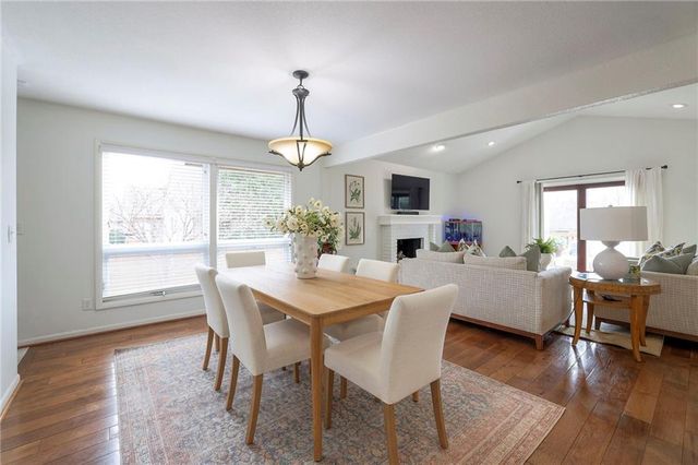 10890 Bradshaw Street, Overland Park, KS 66210