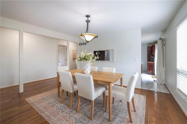 10890 Bradshaw Street, Overland Park, KS 66210