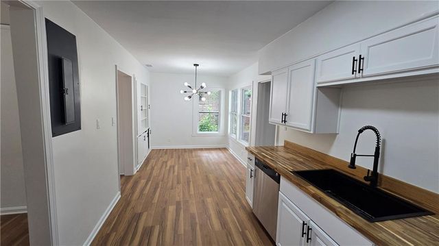 2084 Snow SW Road, Atlanta, GA 30311