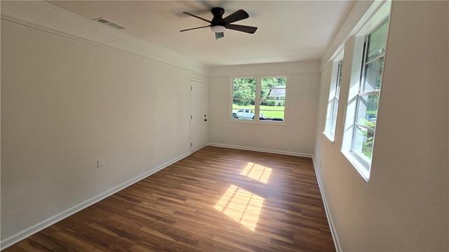 2084 Snow SW Road, Atlanta, GA 30311