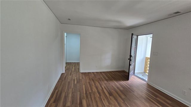 2084 Snow SW Road, Atlanta, GA 30311