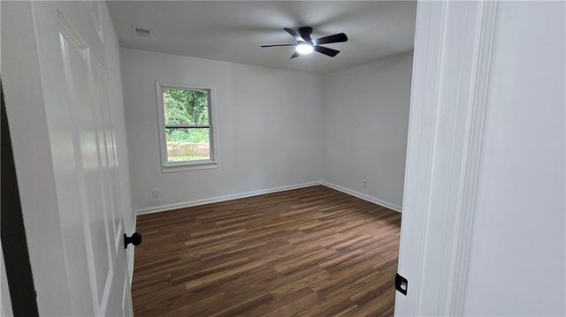 2084 Snow SW Road, Atlanta, GA 30311