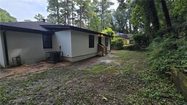 2084 Snow SW Road, Atlanta, GA 30311