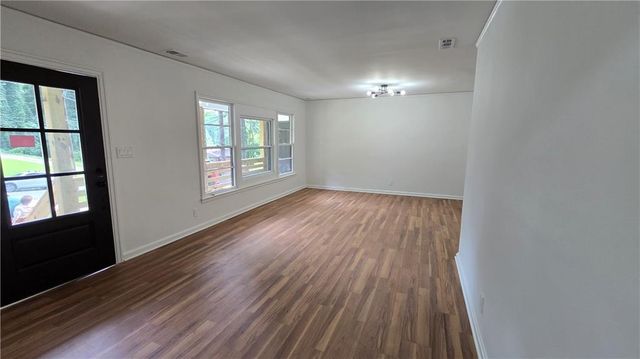 2084 Snow SW Road, Atlanta, GA 30311