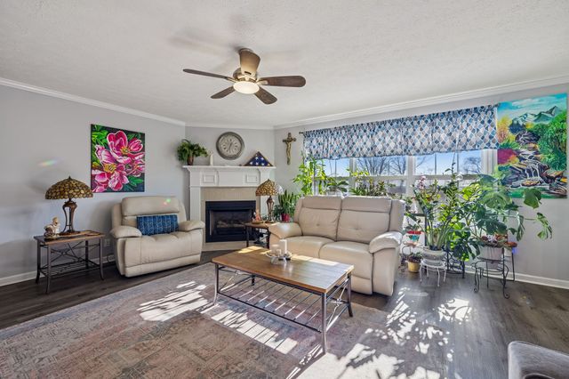 1004 Glenhurst Way, Clarksville, TN 37040