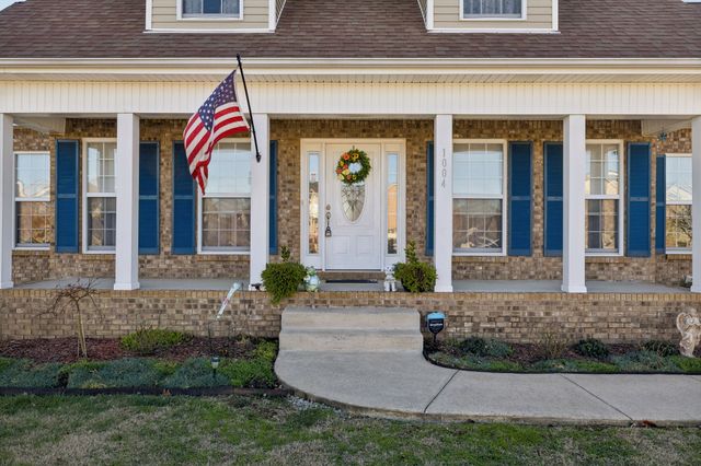 1004 Glenhurst Way, Clarksville, TN 37040