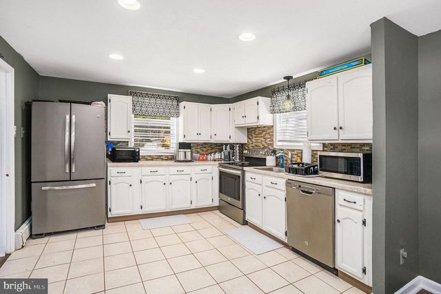 629 ERLEN RD, Plymouth Meeting, PA 19462