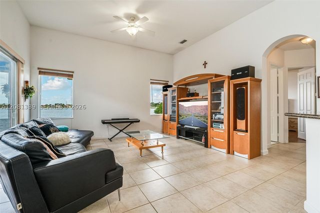 18633 SW 24th St, Miramar, FL 33029