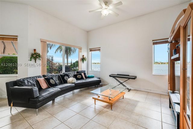 18633 SW 24th St, Miramar, FL 33029