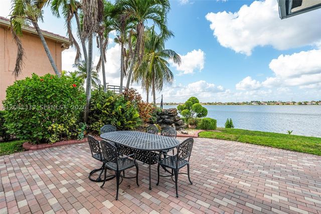 18633 SW 24th St, Miramar, FL 33029