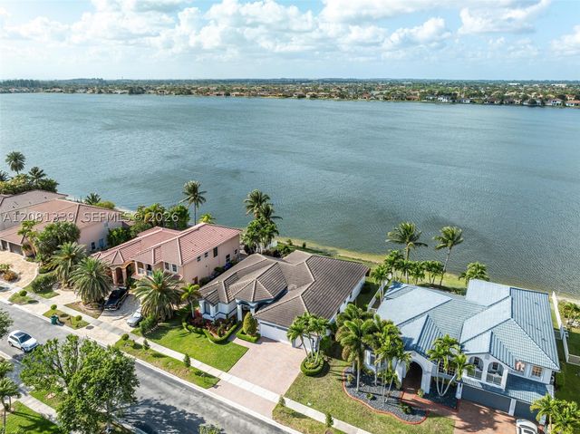18633 SW 24th St, Miramar, FL 33029