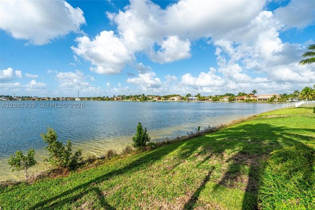 18633 SW 24th St, Miramar, FL 33029