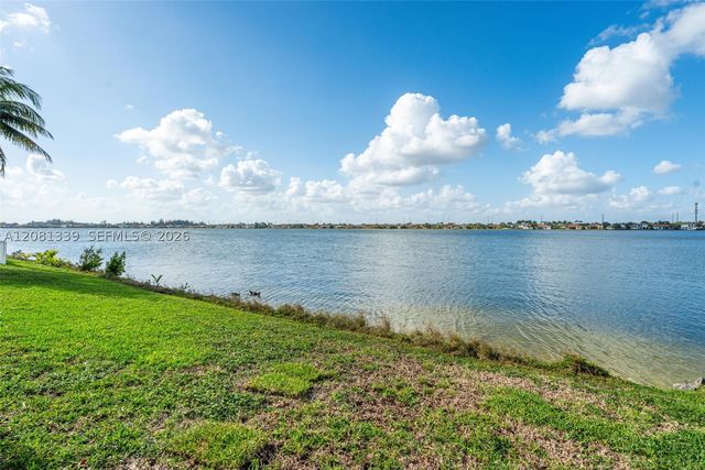 18633 SW 24th St, Miramar, FL 33029