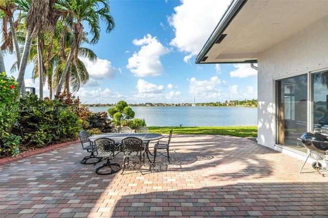 18633 SW 24th St, Miramar, FL 33029