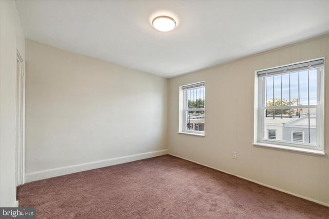 833 ALMOND ST, Philadelphia, PA 19125