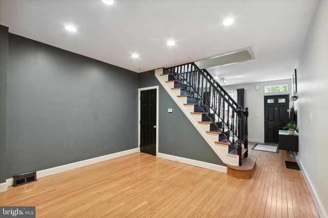 833 ALMOND ST, Philadelphia, PA 19125
