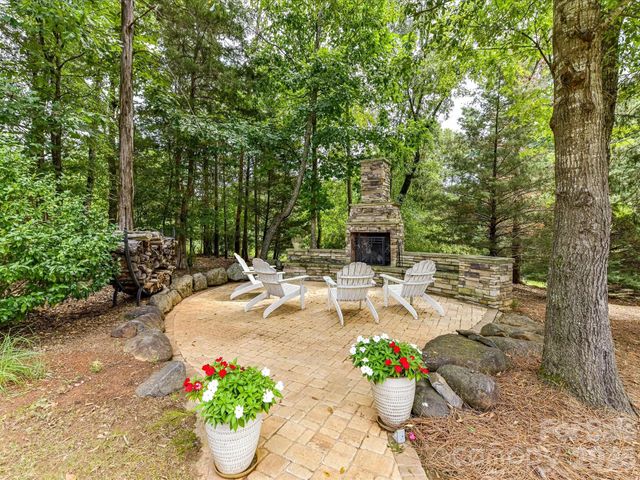 12323 Cherrybark Lane, Charlotte, NC 28278