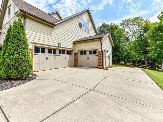 12323 Cherrybark Lane, Charlotte, NC 28278