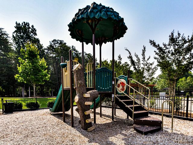 12323 Cherrybark Lane, Charlotte, NC 28278
